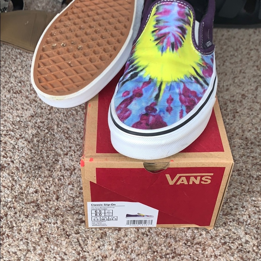 Tie dye slip on vans size 8 with box